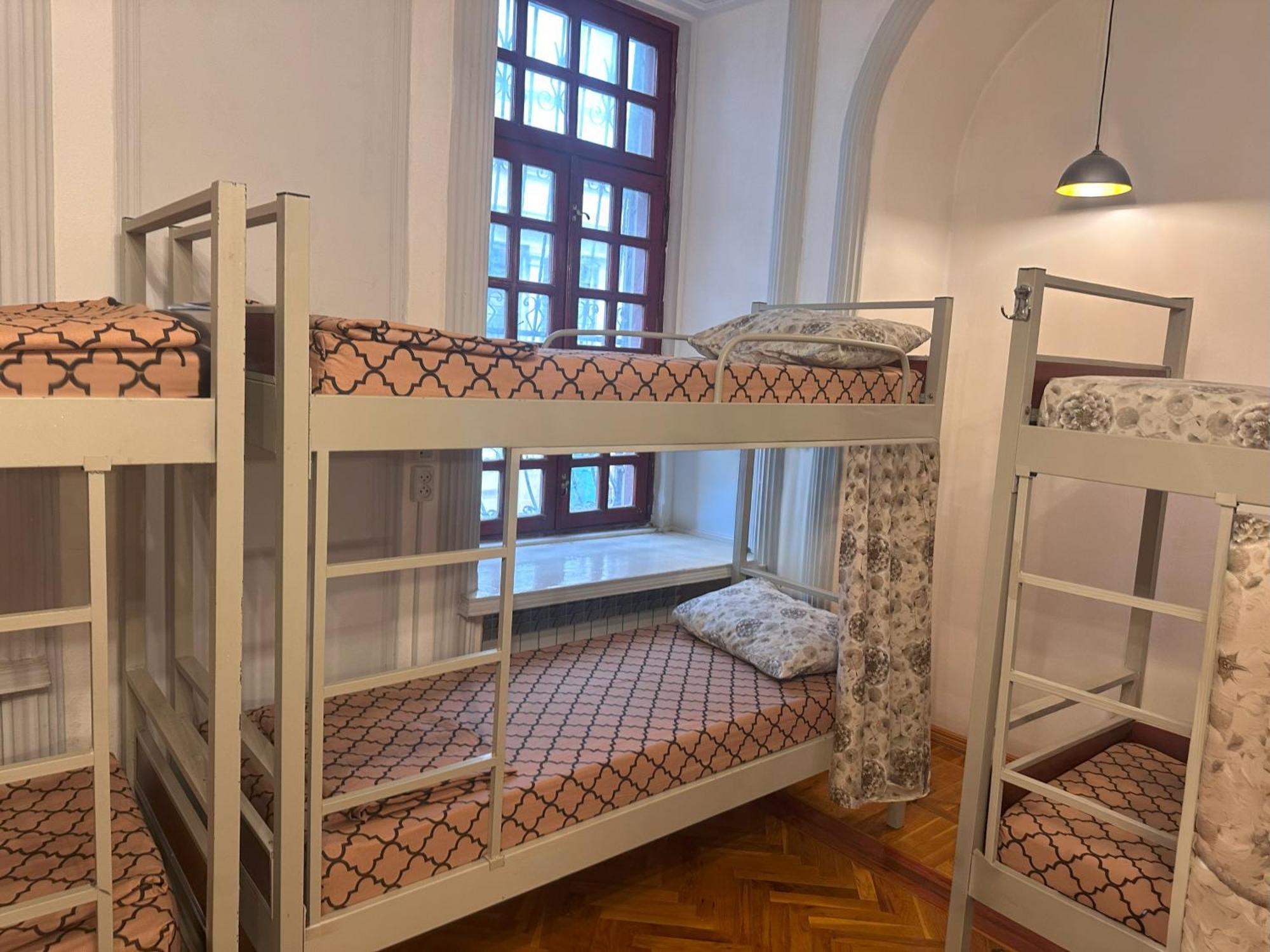 Flora Music & Art Hostel Баку Екстер'єр фото